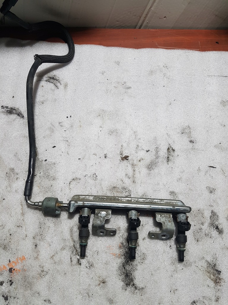 фото №1, Молдинг впрыскная nissan micra k13 1.2