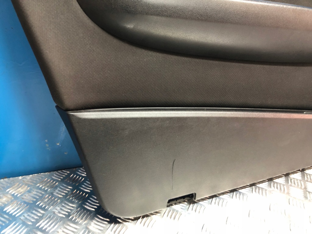 Mercedes w169 a200 cdi 3d обшивка обивка дверь левый перед левая передняя Киев