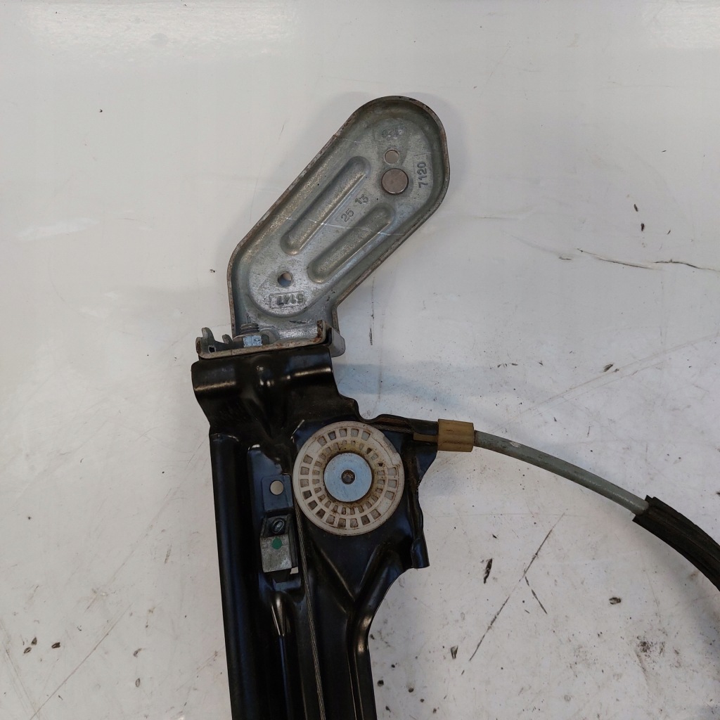 Maserati ghibli подъемник механизм стекло правый задняя + моторчик 670004635 Цена