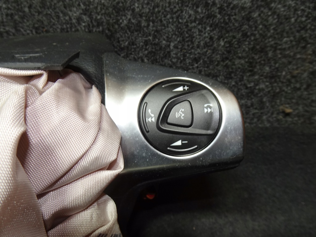 фото №2, Ford focus iii подушка водія em51-r042b85-ba