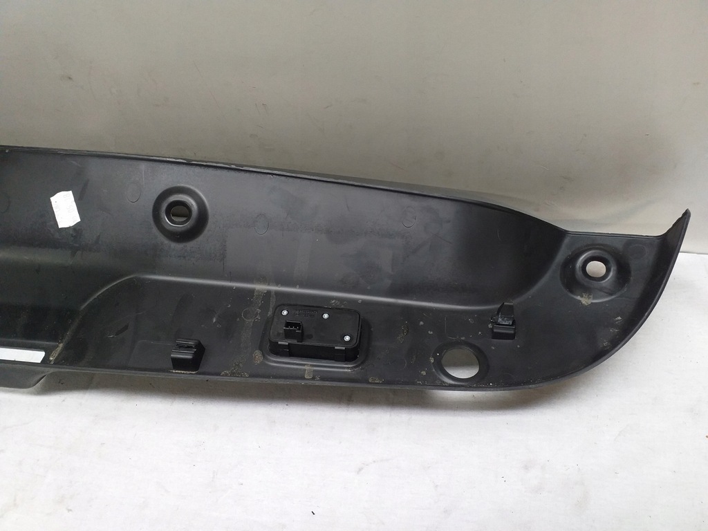 фото №9, Mercedes молдинг захист багажника