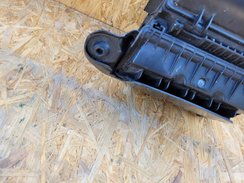 фото №3, Корпус фільтра повітря renault megane iv