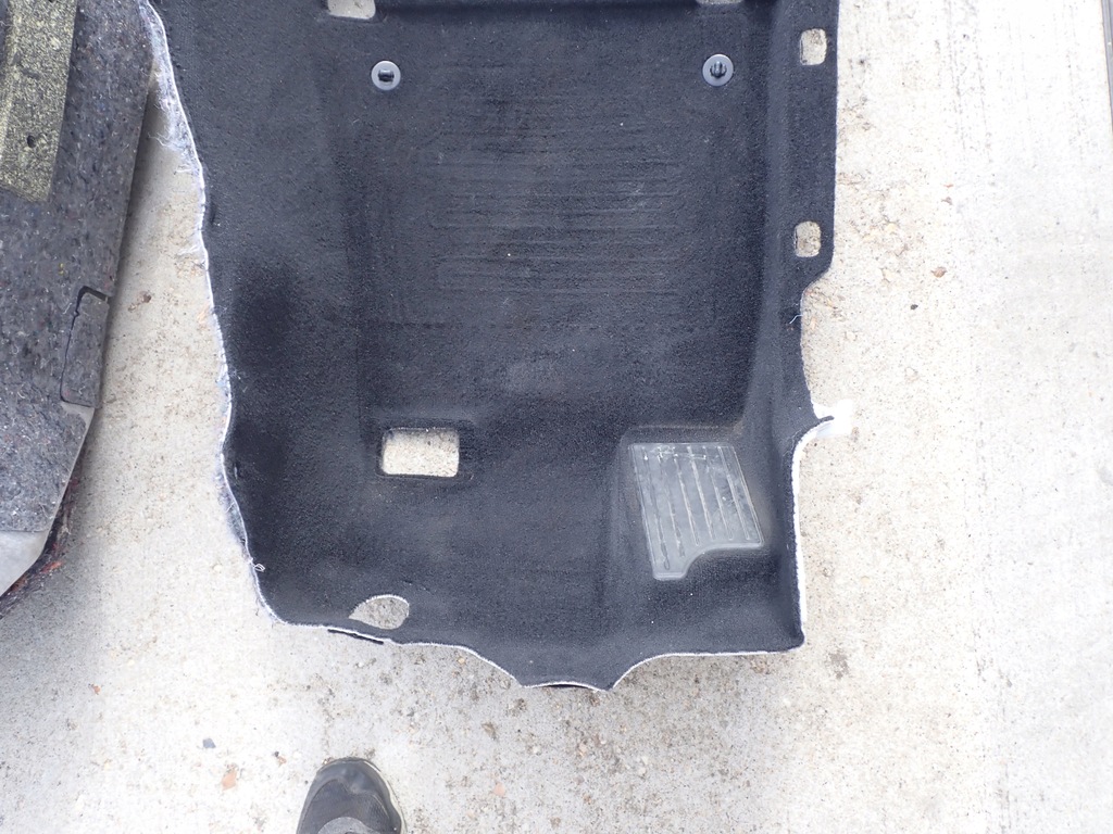 фото №8, Обшивка салона lexus is iii 200t 300 po lift 2018 europa 58510-53700