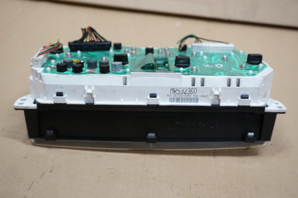 фото №8, Pajero pinin счетчик приборы км/ч 2,0 gdi eu