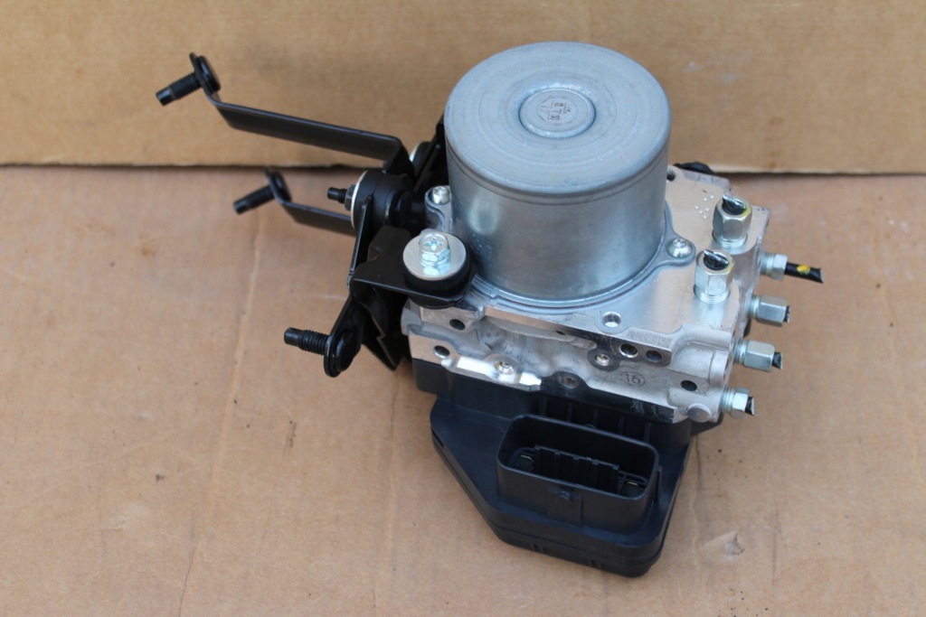 фото №1, Infiniti q60 s насос abs 476605cc0a