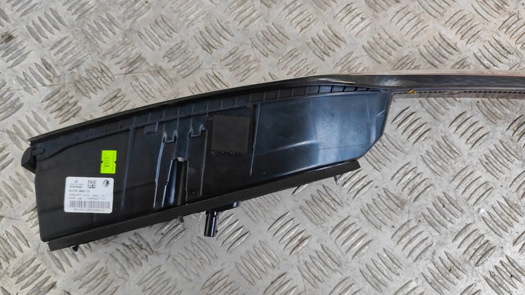 фото №13, Alfa romeo tonale 2022-2024 накладка лампа задняя задняя 20925999