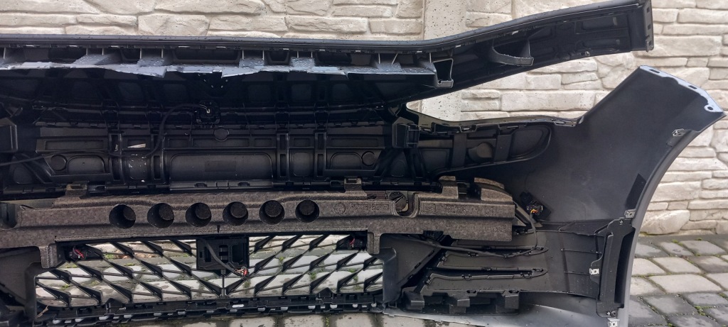 Бампер перед cupra born в Украине