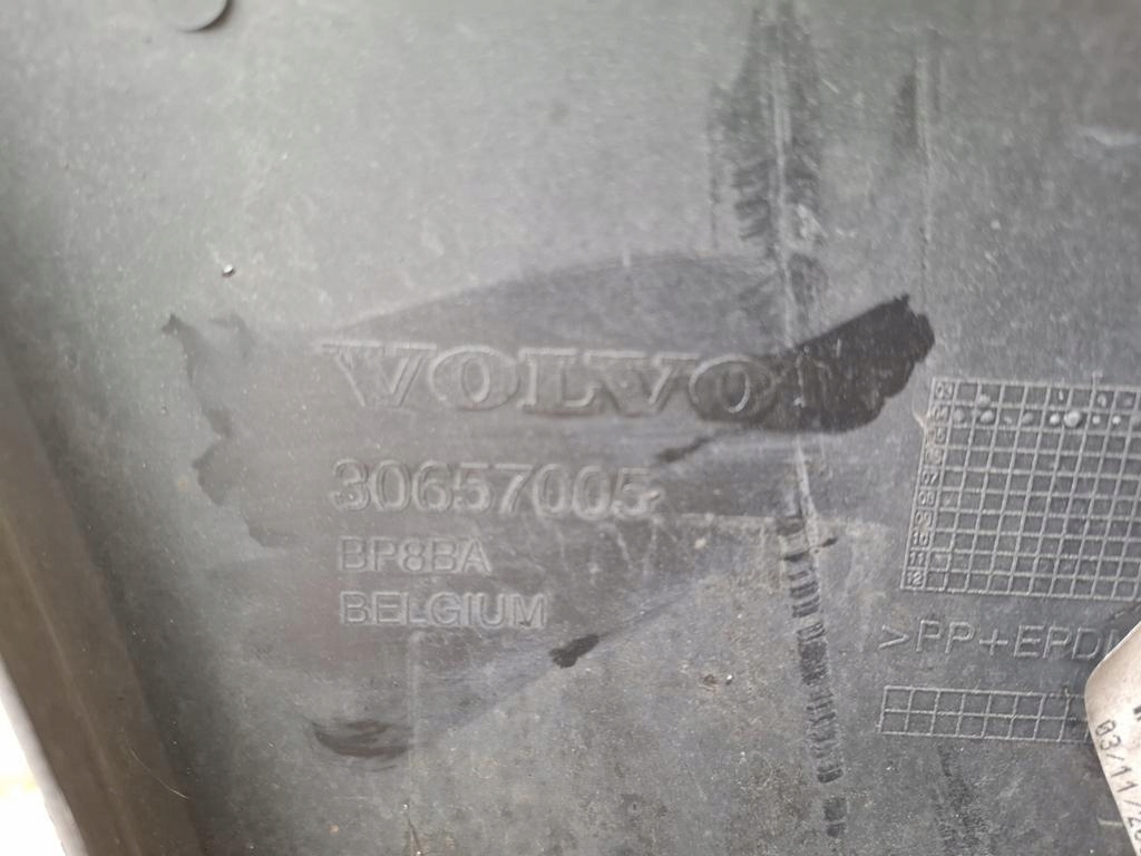 фото №16, Бампер передній volvo s40 ii,v50 04-07,spryski