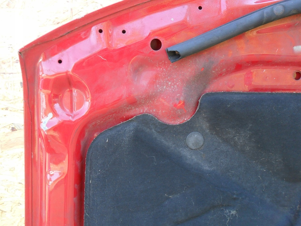 фото №10, Mitsubishi carisma da 1997-2000 капот