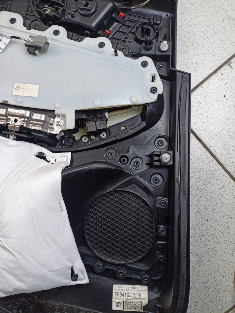 фото №6, Обшивка двері задня права сторона ford edge 2 cd539 2015