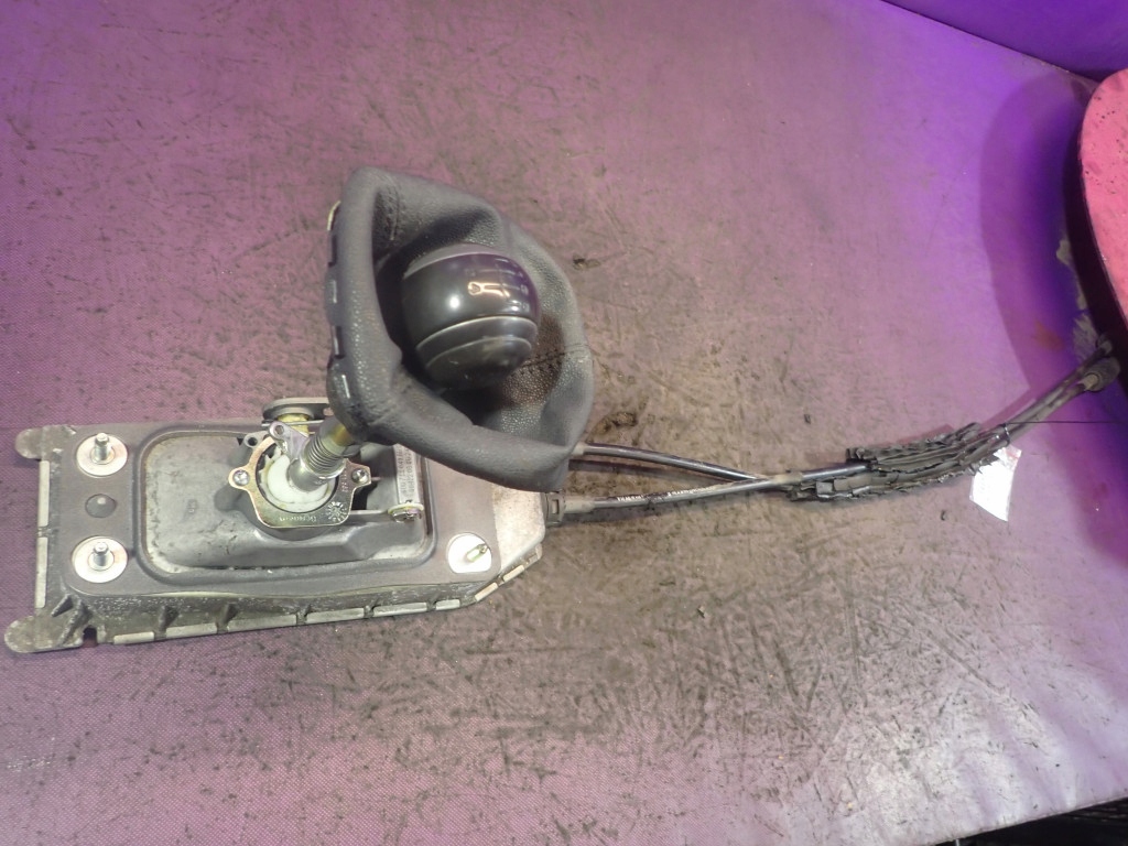 Купить Skoda fabia i 04-07 2.0 кулиса переключения передач тросы кулиса  6q0711061