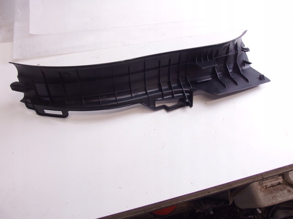 Toyota yaris cross рестайлінг  молдинг поріг поріг внутрішня правий задній Ціна