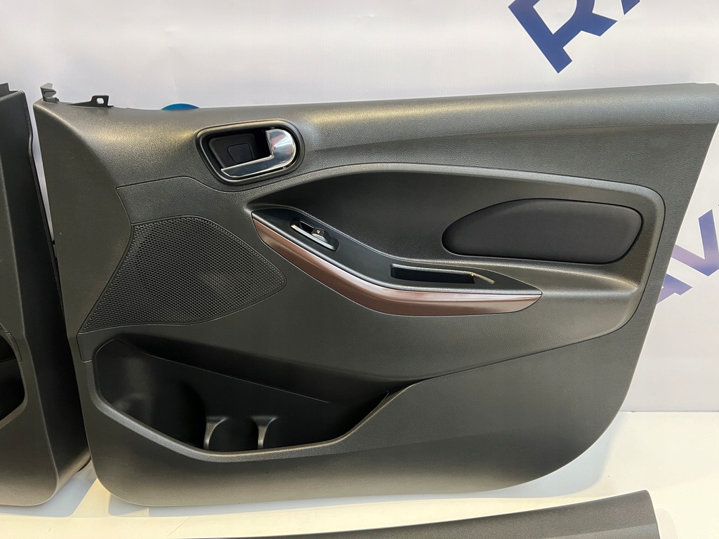 фото №9, Сиденья заднее сиденье обшивки ford ka + plus active