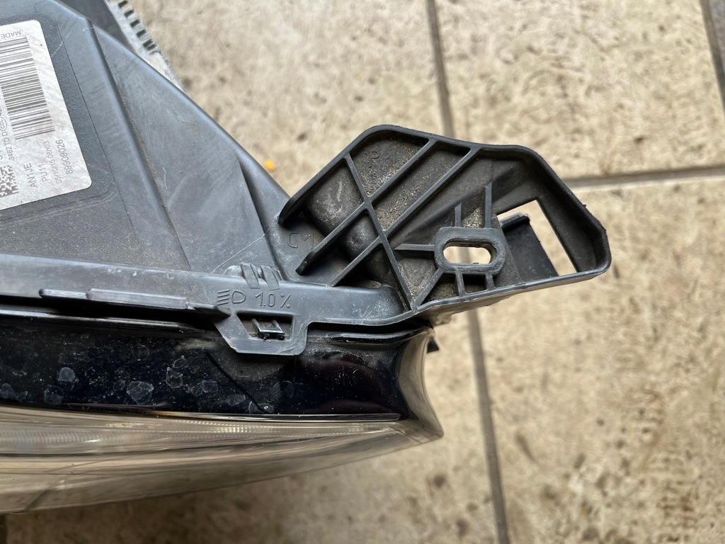 фото №8, Лампа правая передняя volvo xc90 комплектная