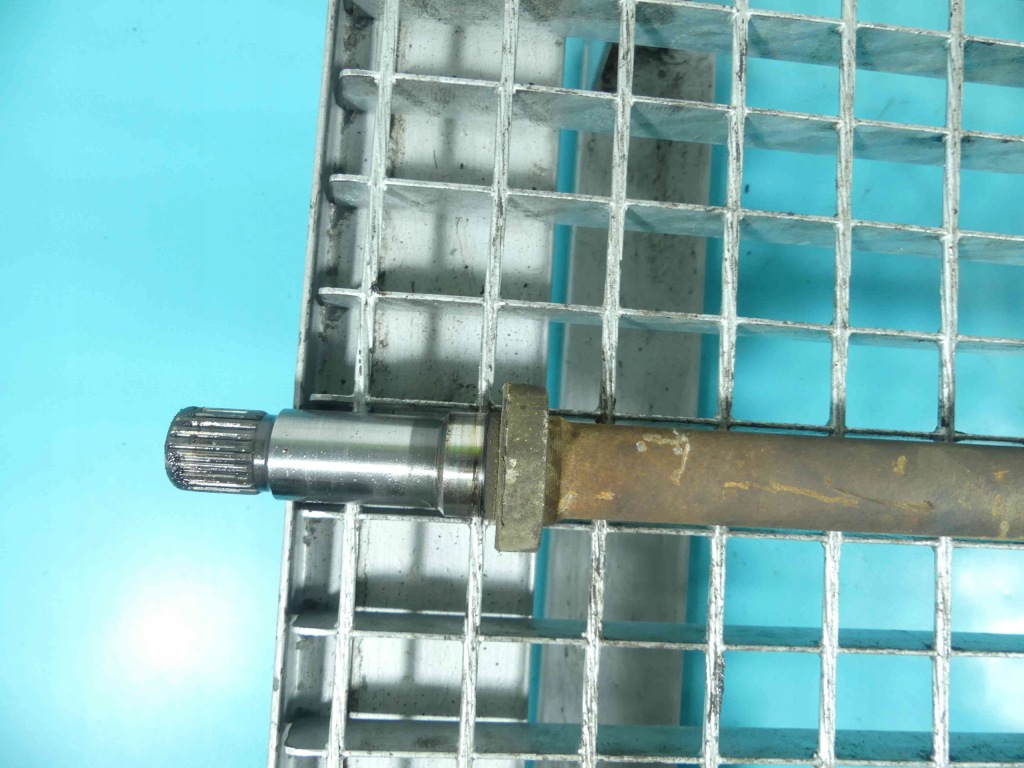 фото №4, Приводной вал правая peugeot 206 1.4 b механическая коробка передач