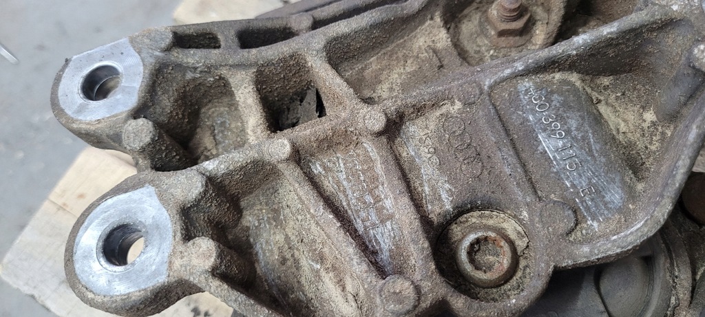 фото №9, A6 c7 4g кронштейн подушка кронштейн коробки 3.0 tdi a6 c7 4g