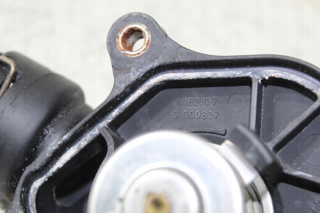 фото №5, Корпус термостата патрубок bmw e60 e61 3.0d m57