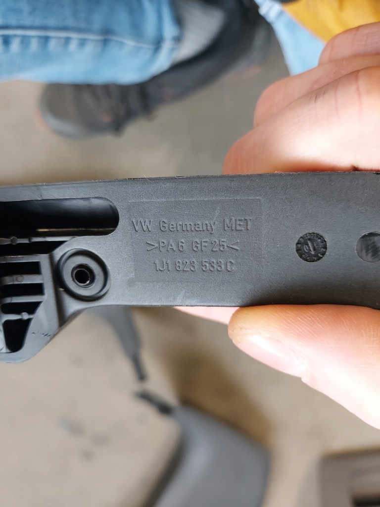 фото №8, Захист заглушки vw golf vi plus 5m1858719e 5m0858218e 5m1858719e 5m1863483