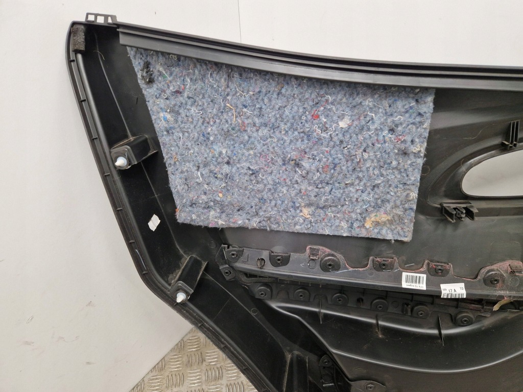 фото №10, Обшивка дверь задних правая сторона renault kadjar 829a04792r