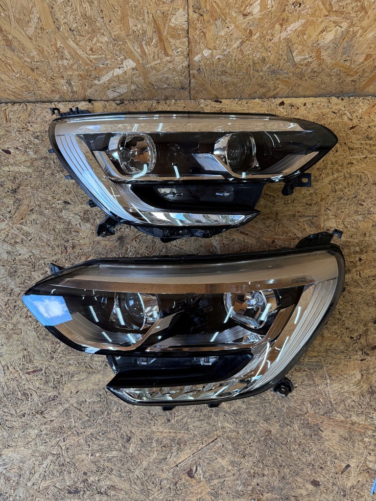 фото №1, Лампы лампа левая правая перед комплектная renault megane iv короткий led