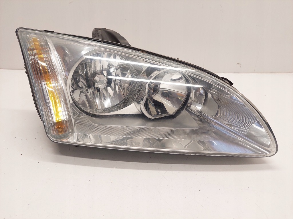 фото №1, Лампа правая передняя ford focus mk 4m5113w029be