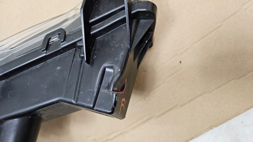 Протитуманна фара led правий tesla model 3 рестайлінг  y 1624798-00-a Київ