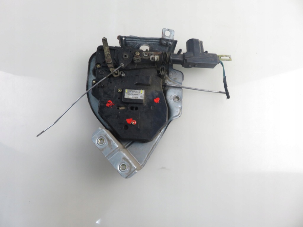 фото №1, Замок двері задній vw caddy iii 2k0827201k