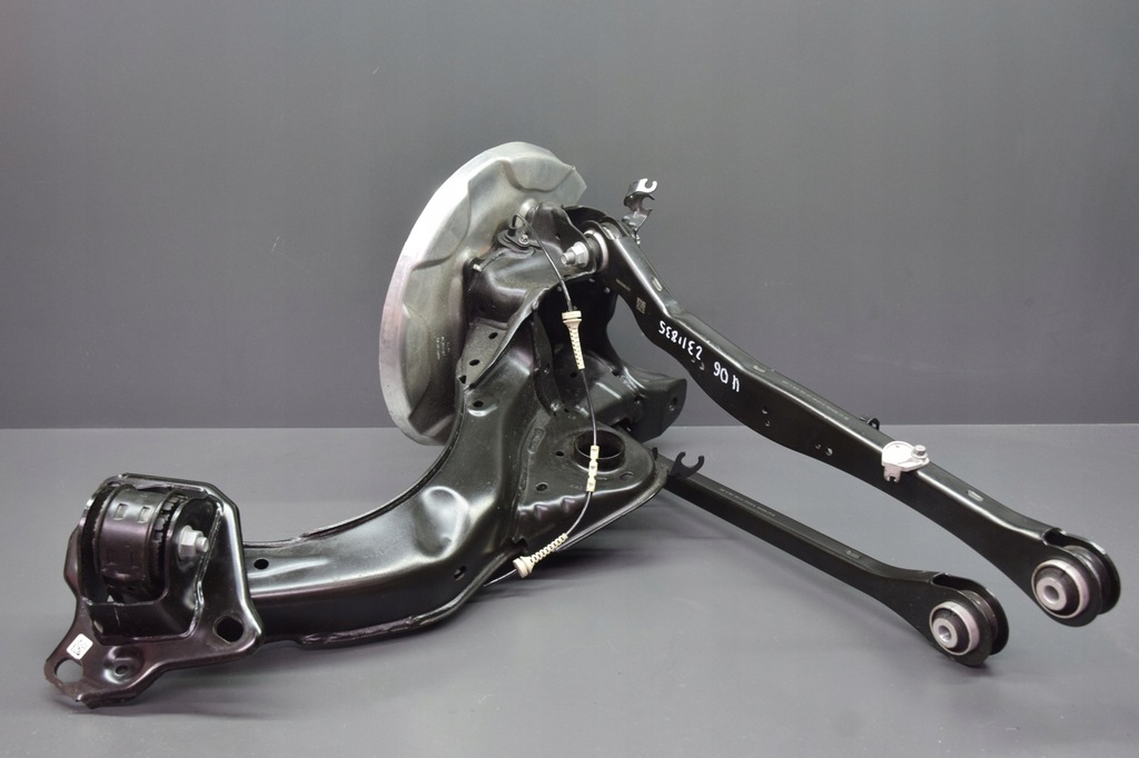 фото №1, Поворотный кулак правая рычаг задняя bmw 2 u06