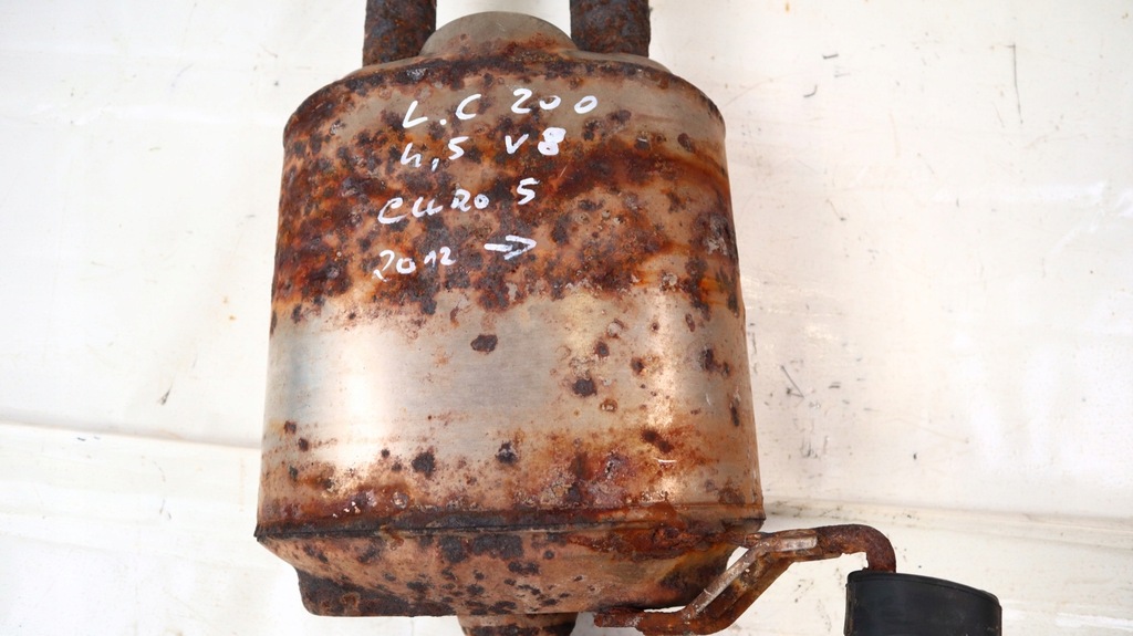 фото №8, Toyota land cruiser 200 4.5 v8 12- гаситель выхлоп труба