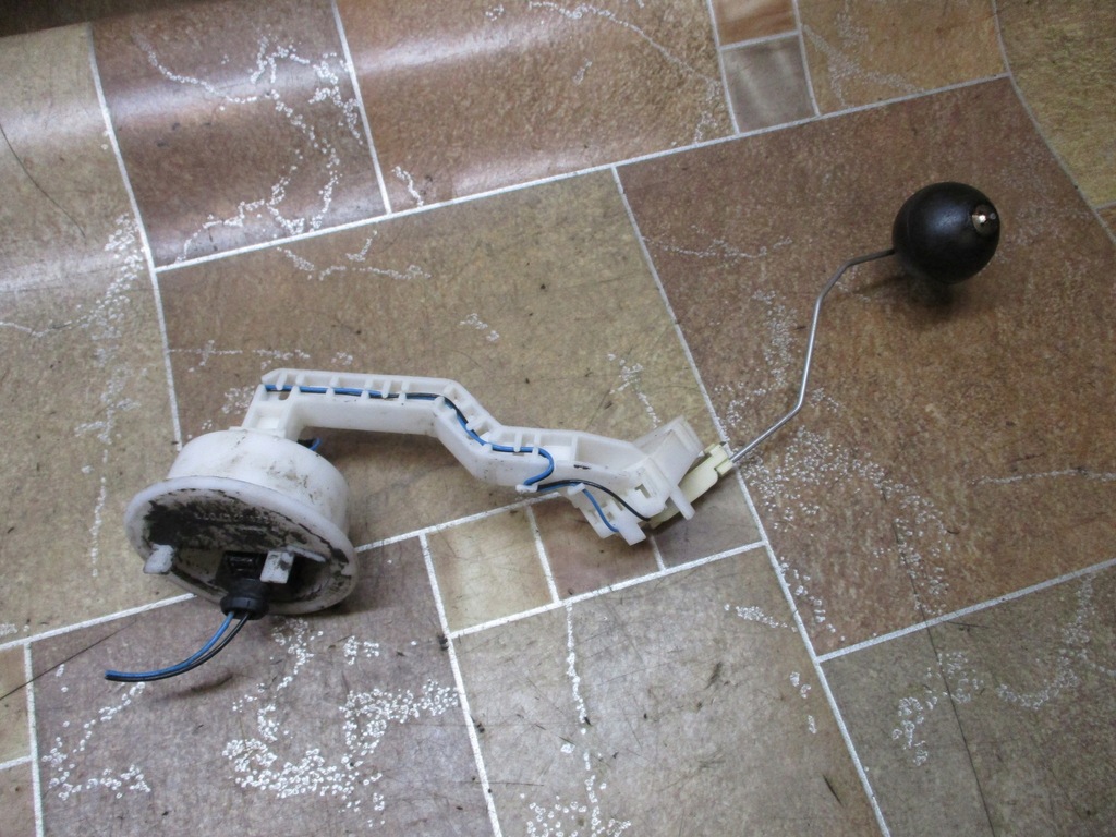 фото №11, Датчик рівня пального audi a6 c5 4b0201317ab 2.7t 4b0201317a 2.5tdi