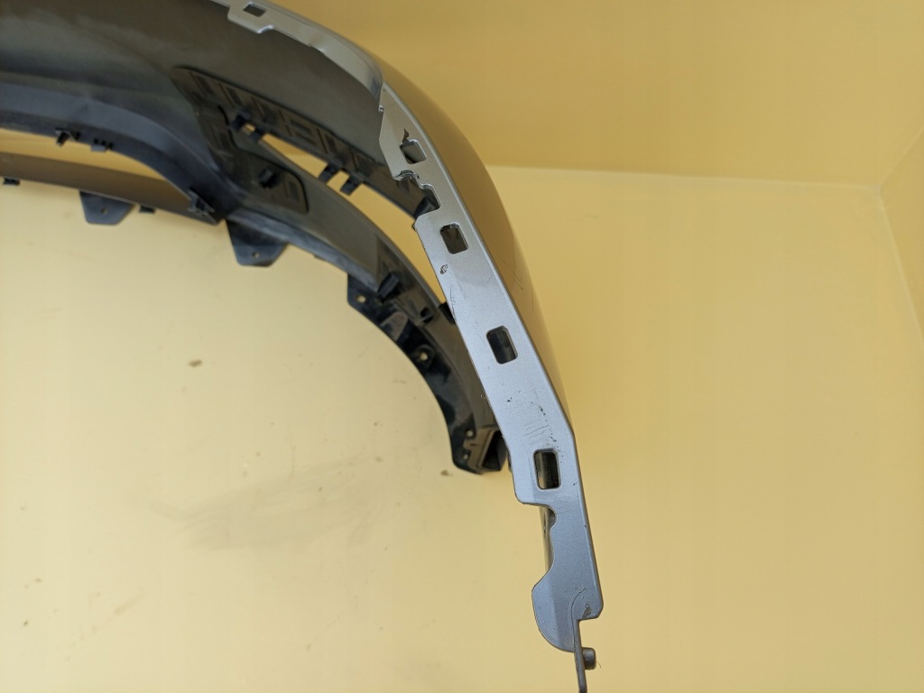 Tesla model y 2020- бампер перед передній 1540100-06-c Оригінал