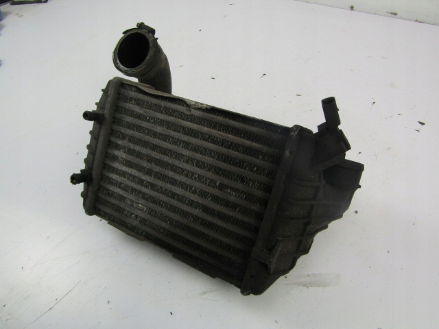 Vw passat b5 радиатор интеркулер 2,5tdi левая 059145805 Доставка