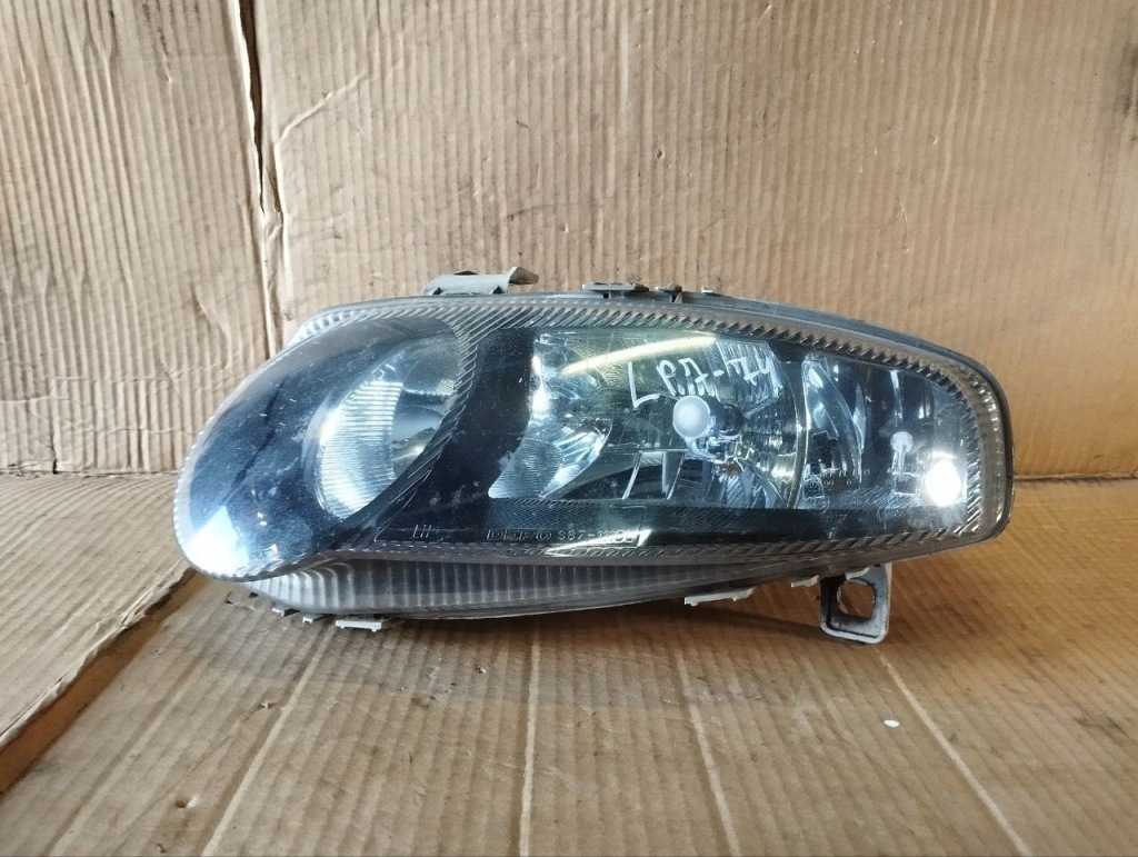 фото №1, Лампа левая передняя левый перед alfa romeo 147 667-1110l