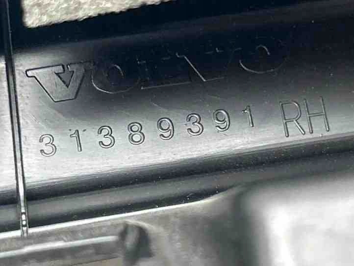 фото №8, Правая обивка багажника volvo v40 cross country 526 31389391 1.97l