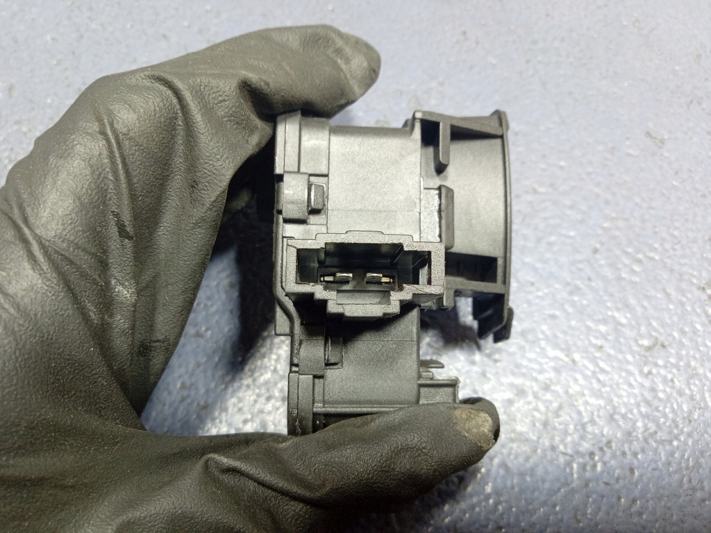 фото №9, Skoda fabia iii привід кришка заливної пального 7p0810773d