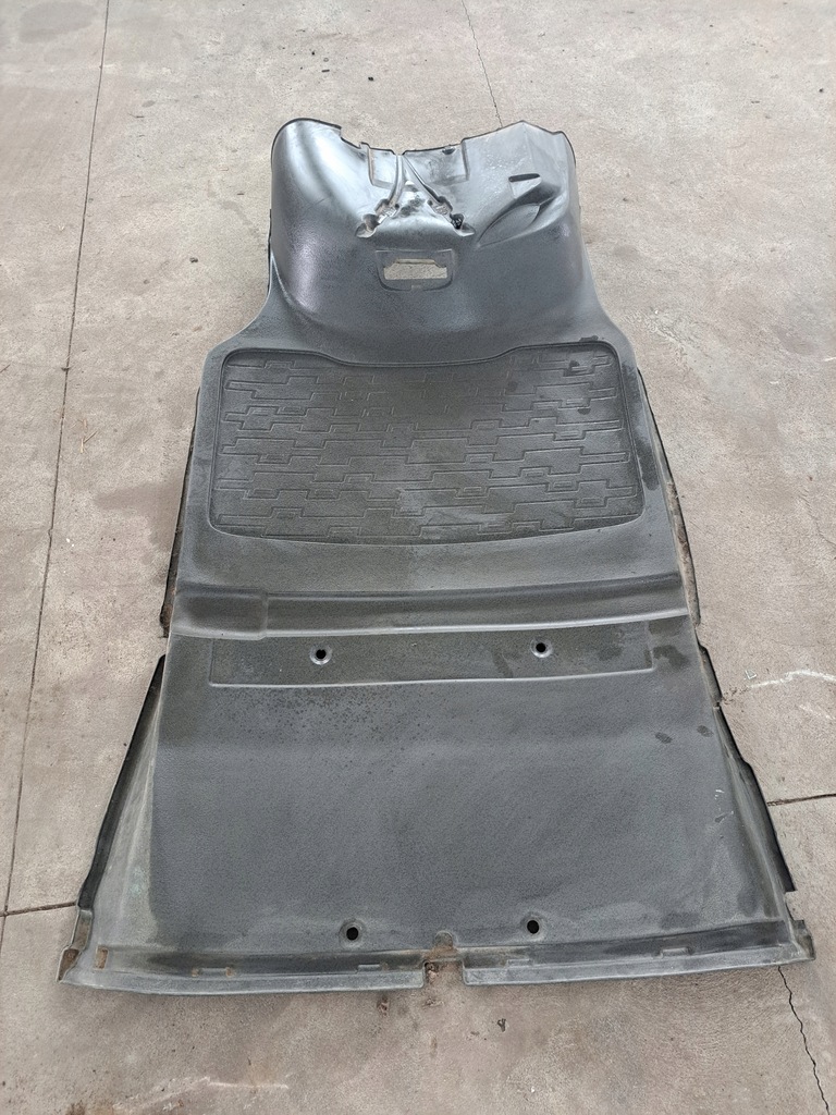 фото №1, Обшивка мат средняя туннель кабины volvo fh 4