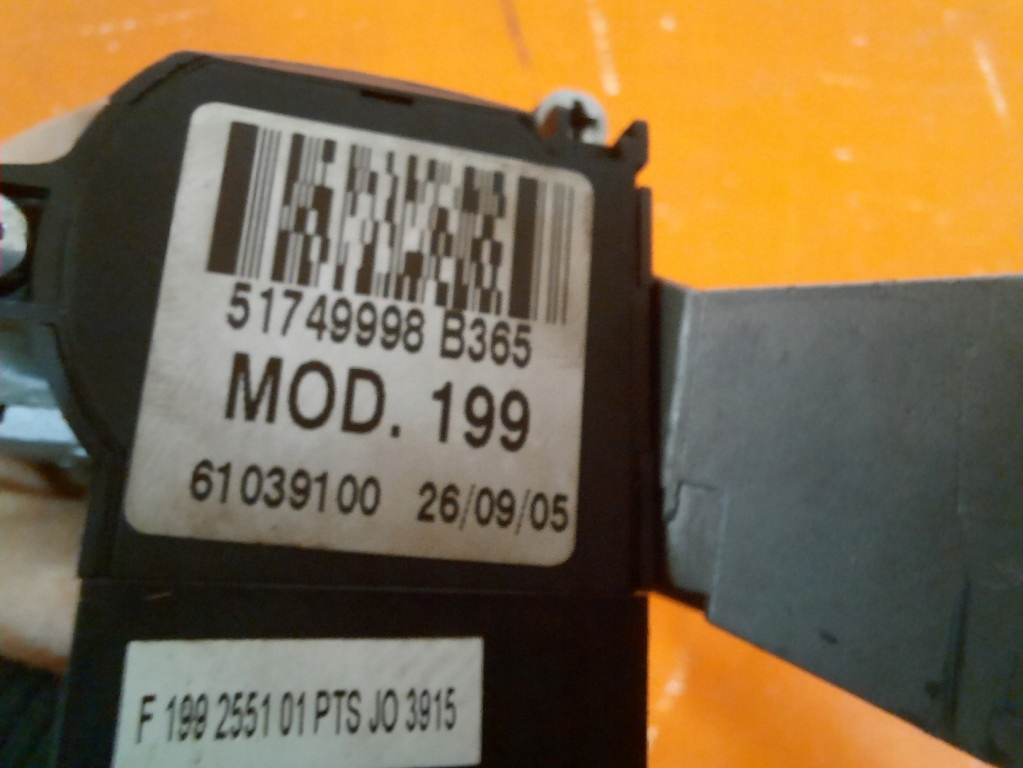 фото №6, Fiat grande punto iii 05-10 замок зажигания с ключ 61039100 199a2000