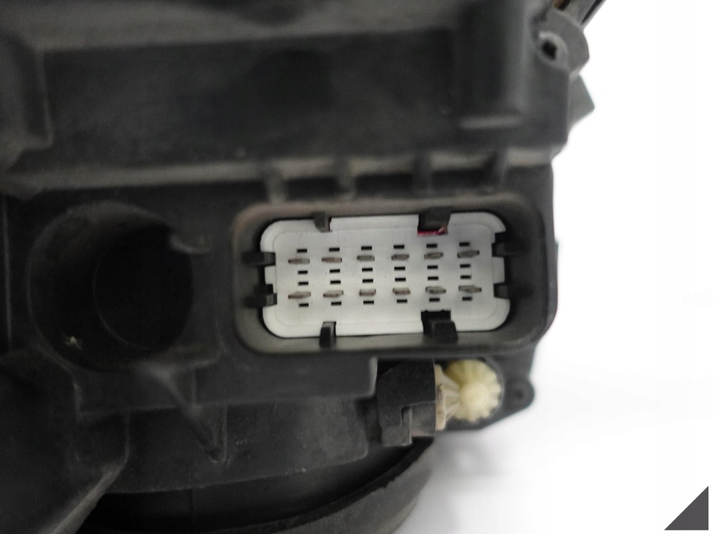 фото №11, Vw touareg i 7l6 02-06 лампа ксенон права eu