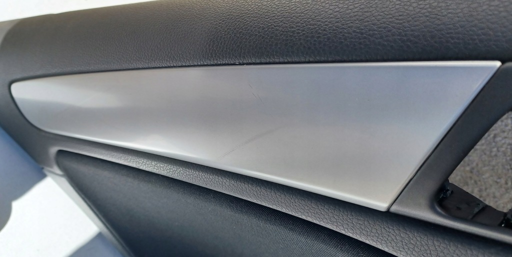 фото №7, Обшивка двері volkswagen оригінальний номер 5k6867211eq