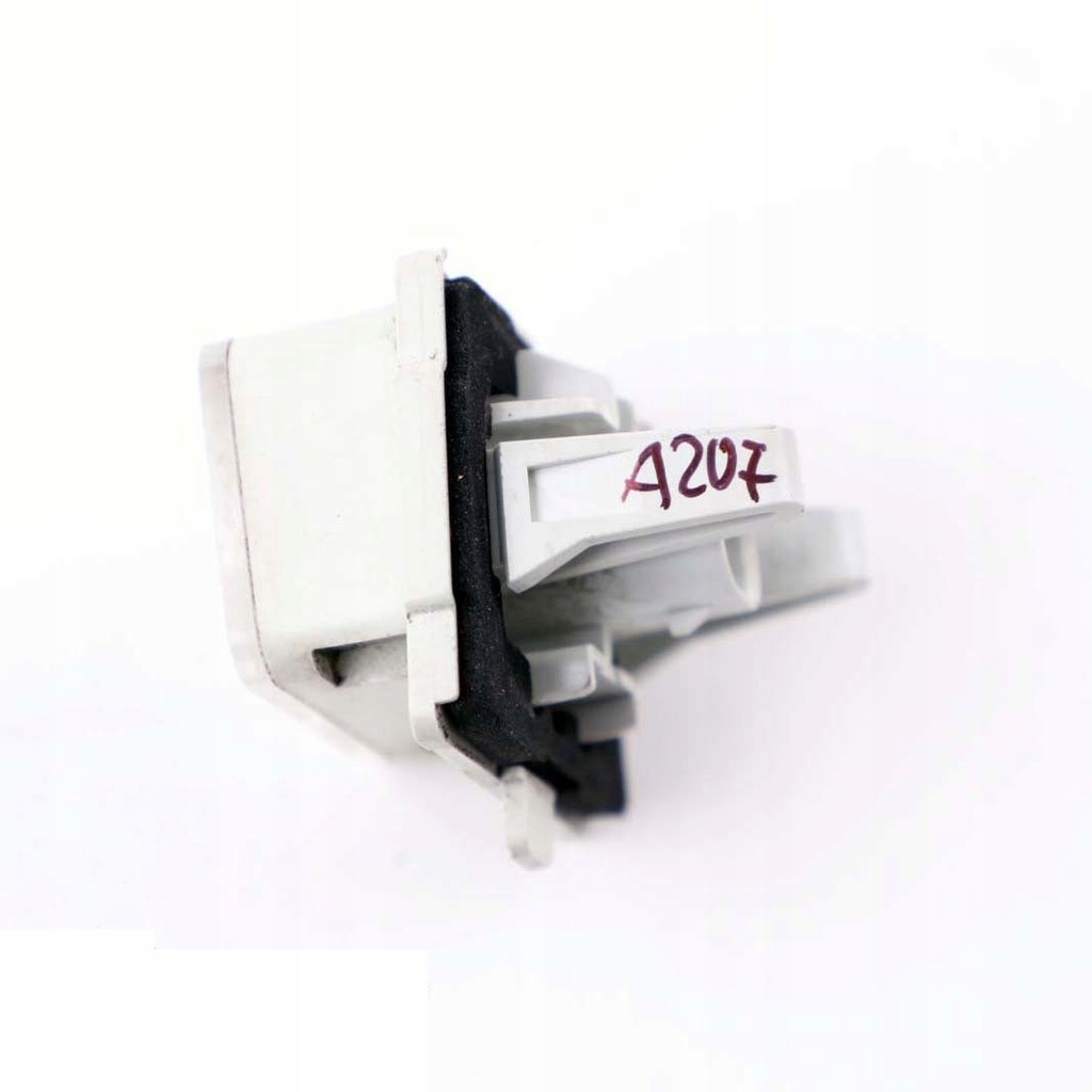 фото №11, Mercedes w205 w207 лампа освітлення номерного знака реєстраційний a0999067000