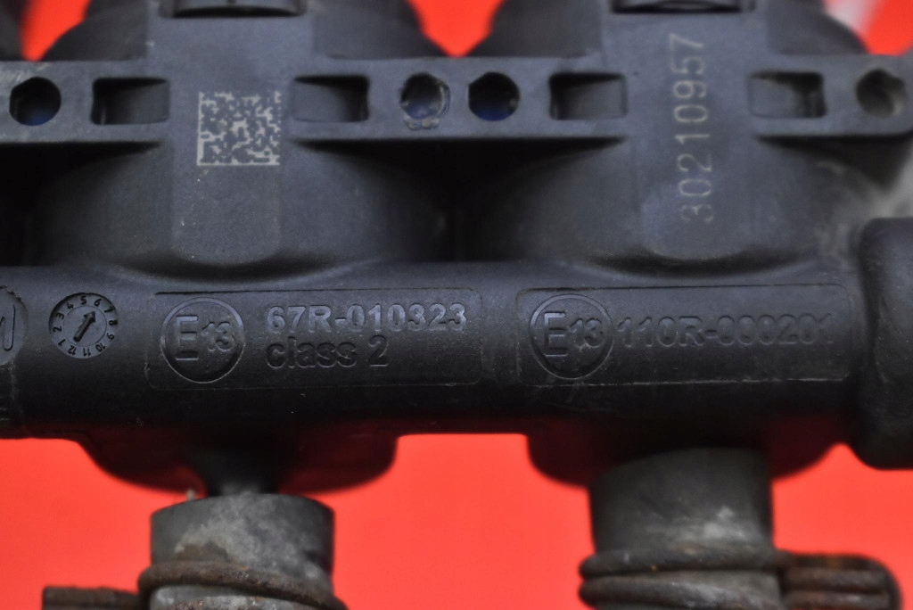 фото №12, Молдинг упорскування газу lpg 67r-010323 dacia dokker 1.6 sce 102 km 17-21