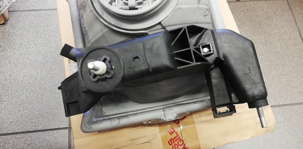 фото №5, Фара лампа toyota hilux vi n1 97- ліва oryg