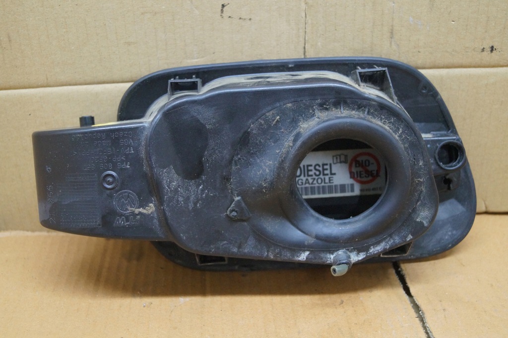 фото №5, Кришка заливної пального vw touareg 7p 7p6809857