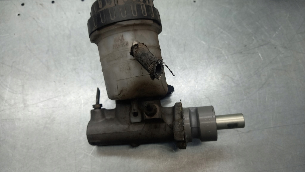 фото №1, Насос тормозная volvo s40 310052