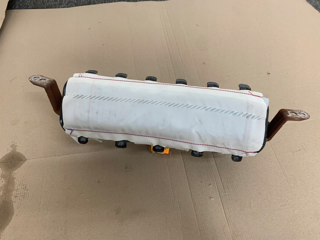 фото №1, Ford mustang mach-e rwd 75.7 kwh подушка воздушная пассажира подушка безопасности