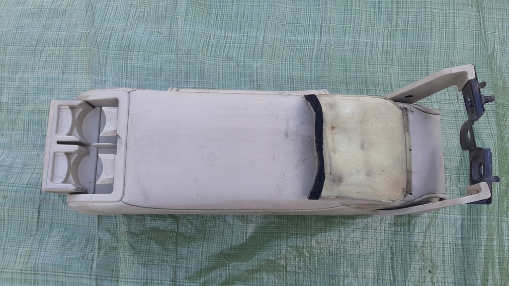 фото №9, Туннель подлокотник задняя infiniti g35 g37 sedan