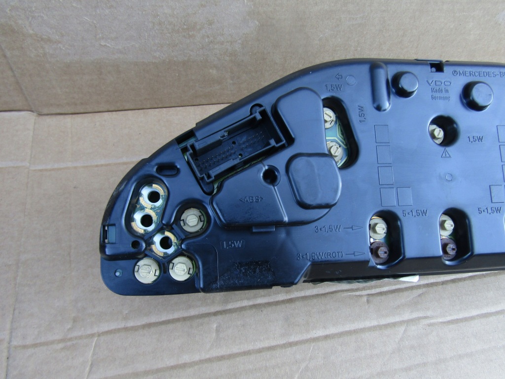 Купити 8 mercedes w210 3.0td 2.5td дизель лічильник прилади sedan