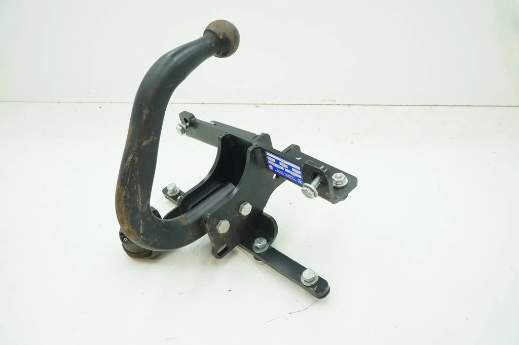 фото №1, Hak буксирувальний volvo c30 i 2010