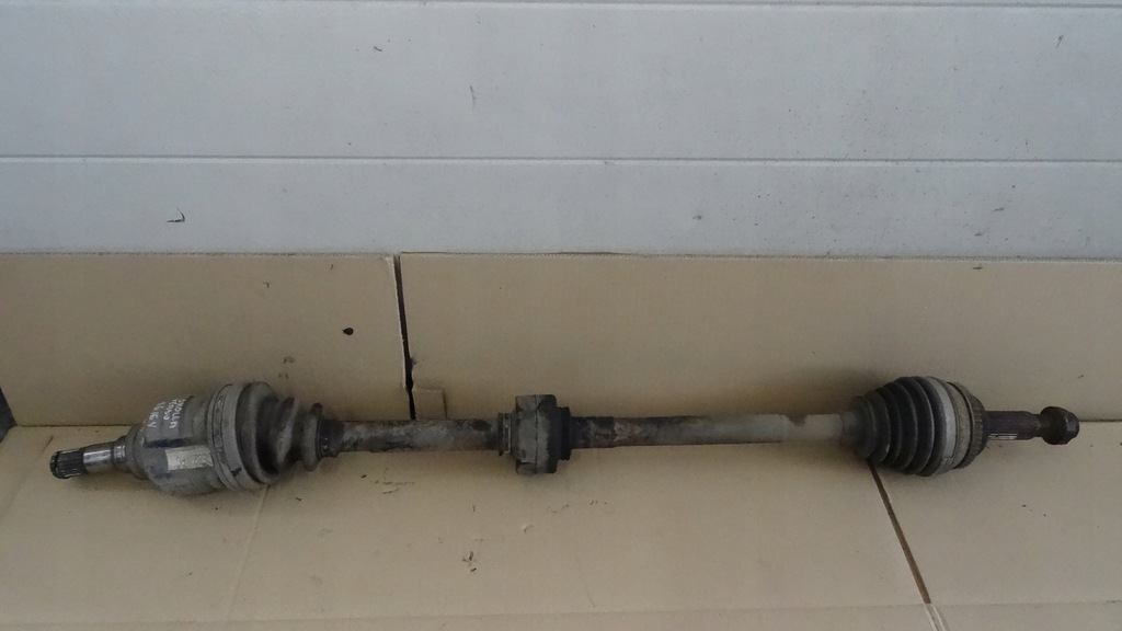 фото №1, Corolla verso i 1 1.6b приводной вал правый перед