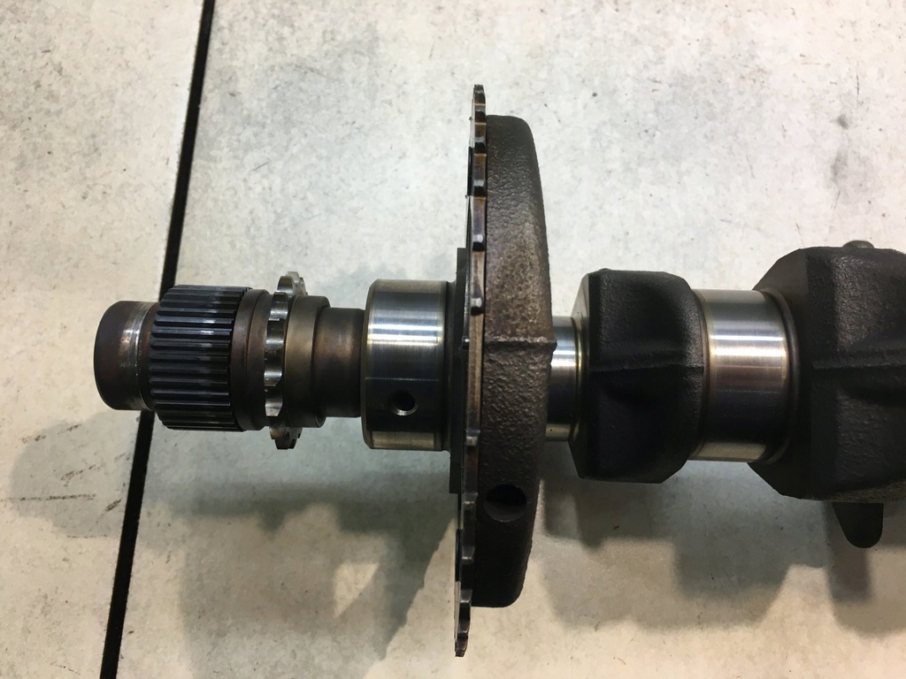 фото №7, Wał коленчатый colt vi 1.3 16v mr984367